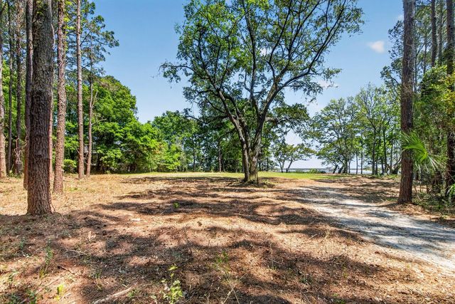1049 Main Sail Court, Awendaw, SC 29429