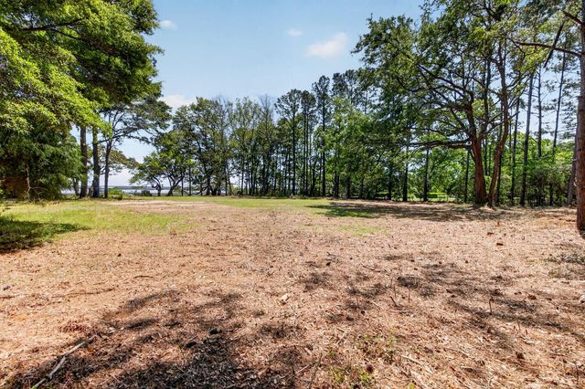 1049 Main Sail Court, Awendaw, SC 29429