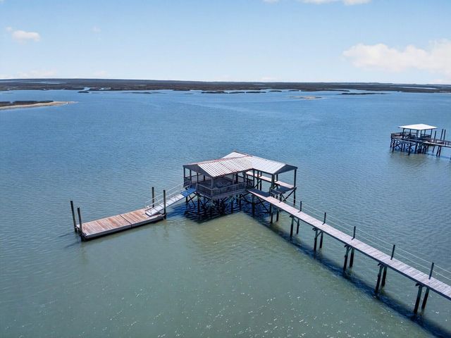1049 Main Sail Court, Awendaw, SC 29429