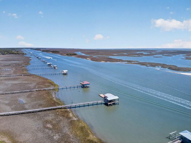 1049 Main Sail Court, Awendaw, SC 29429