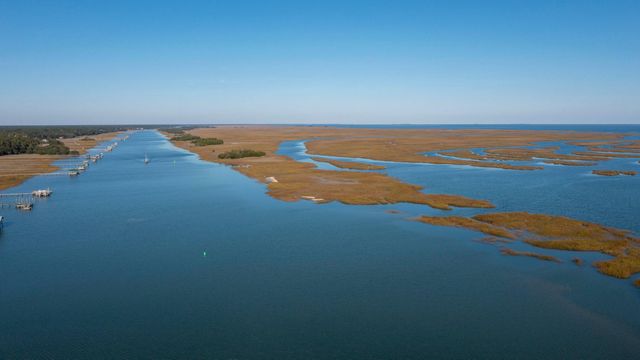 1049 Main Sail Court, Awendaw, SC 29429