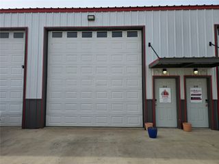 308 W State Highway 152 212, Mustang, OK 73064