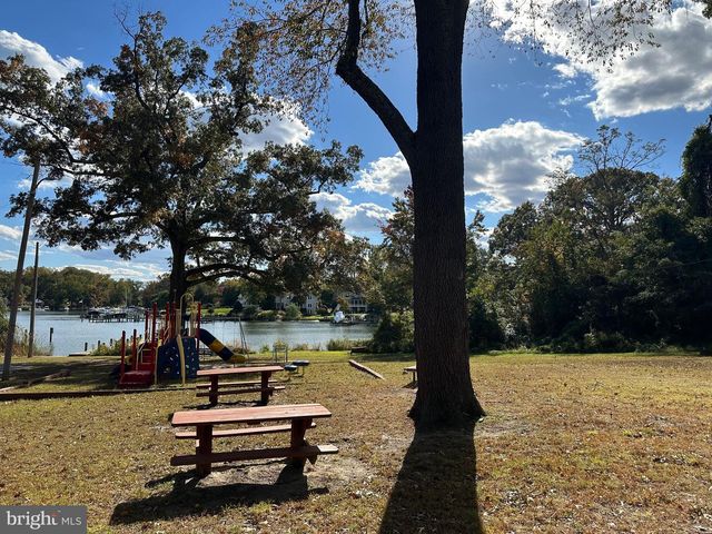 441 & 425 CAROLINA AVE, Pasadena, MD 21122