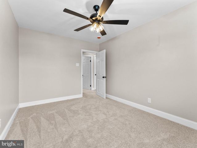 302 CORNELL AVE, Stratford, NJ 08084