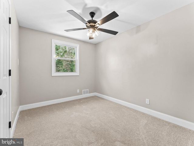 302 CORNELL AVE, Stratford, NJ 08084