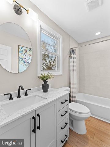 302 CORNELL AVE, Stratford, NJ 08084