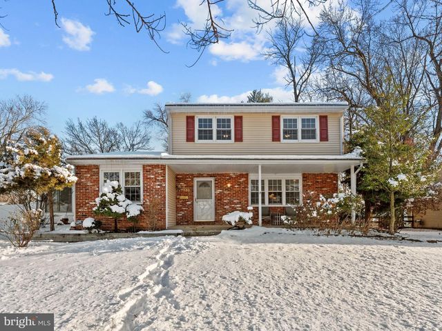 302 CORNELL AVE, Stratford, NJ 08084