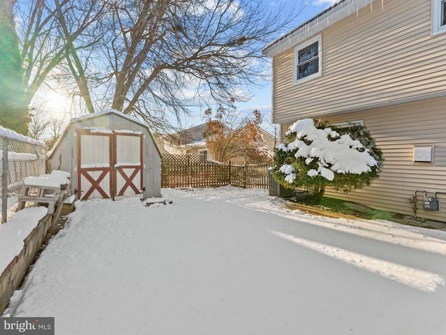 302 CORNELL AVE, Stratford, NJ 08084