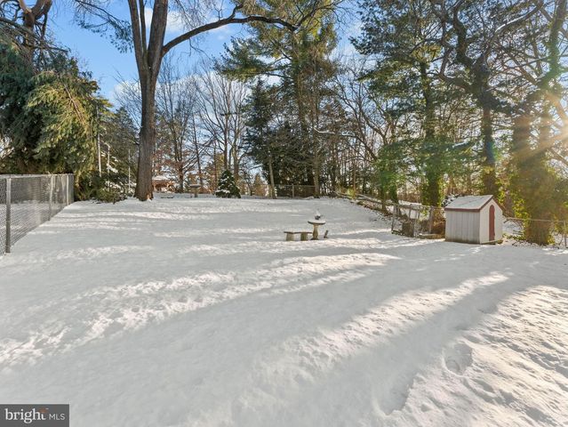 302 CORNELL AVE, Stratford, NJ 08084