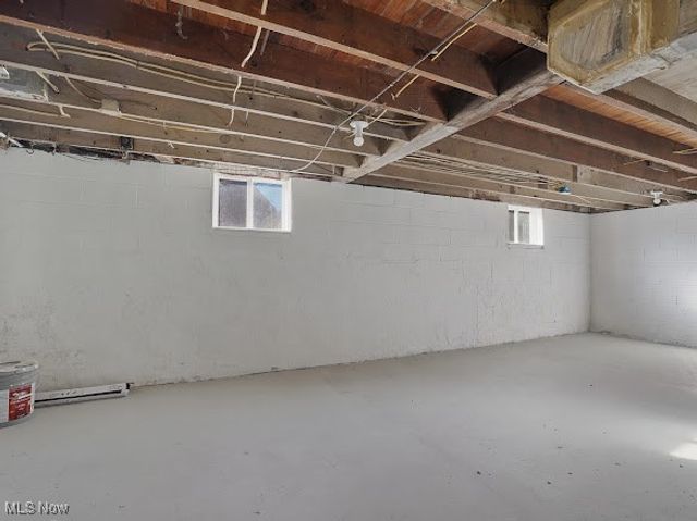 1371 Benton Street, Barberton, OH 44203