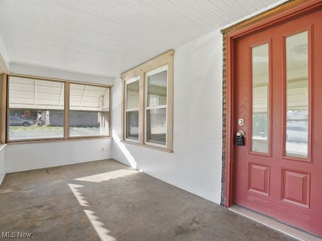 1371 Benton Street, Barberton, OH 44203