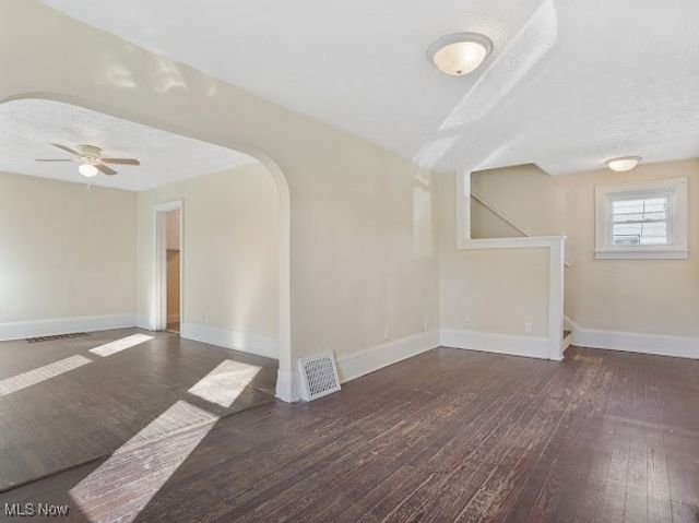 1371 Benton Street, Barberton, OH 44203