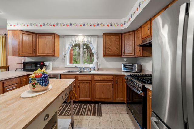 12 Settlers, Eastham, MA 02642