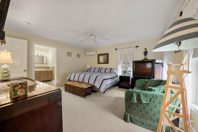 12 Settlers, Eastham, MA 02642