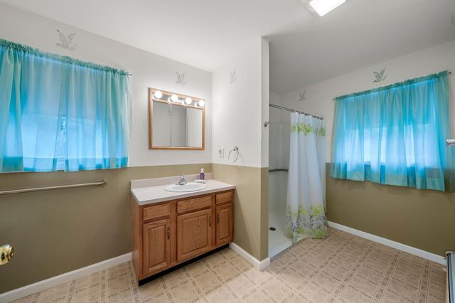 12 Settlers, Eastham, MA 02642