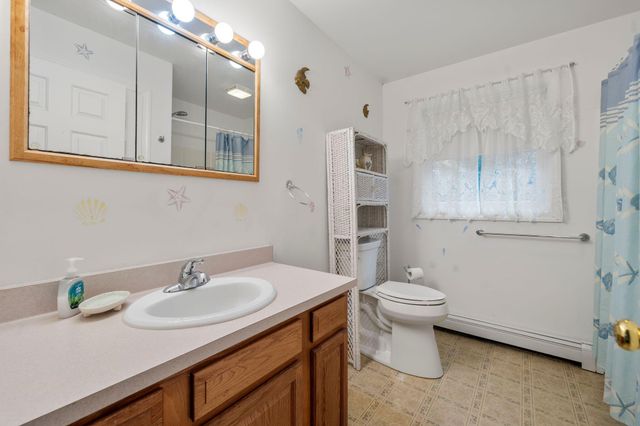 12 Settlers, Eastham, MA 02642