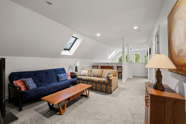 12 Settlers, Eastham, MA 02642