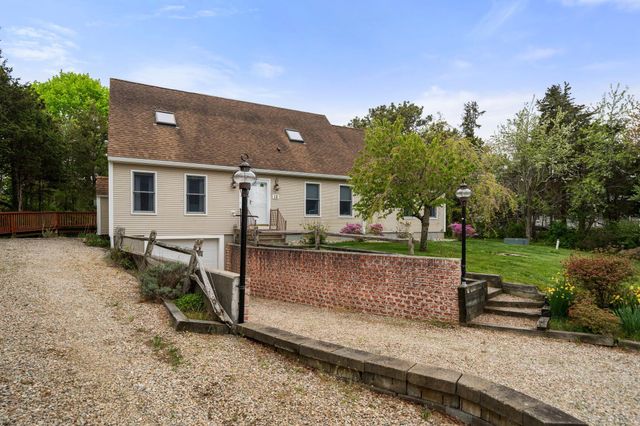 12 Settlers, Eastham, MA 02642