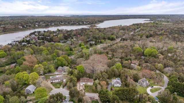 12 Settlers, Eastham, MA 02642