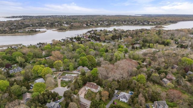 12 Settlers, Eastham, MA 02642