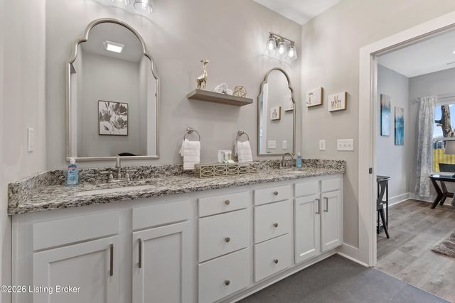 726 Veronica Pl, Jeffersonville, IN 47130