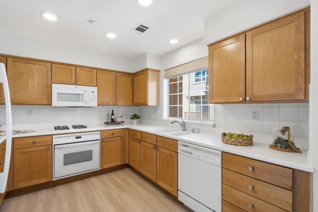 407 Charlott Lane, Redwood City, CA 94063