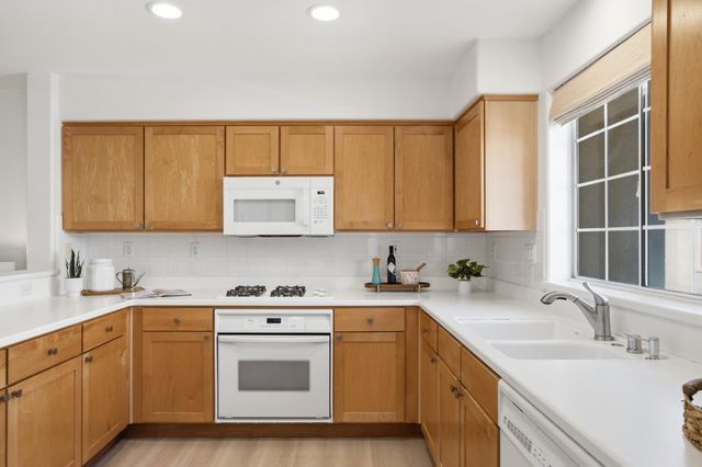 407 Charlott Lane, Redwood City, CA 94063