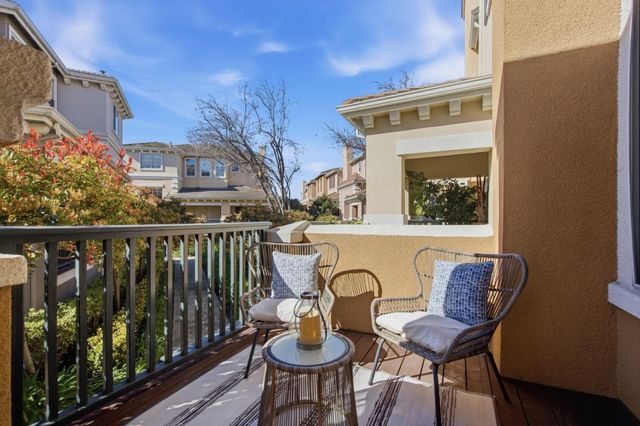 407 Charlott Lane, Redwood City, CA 94063