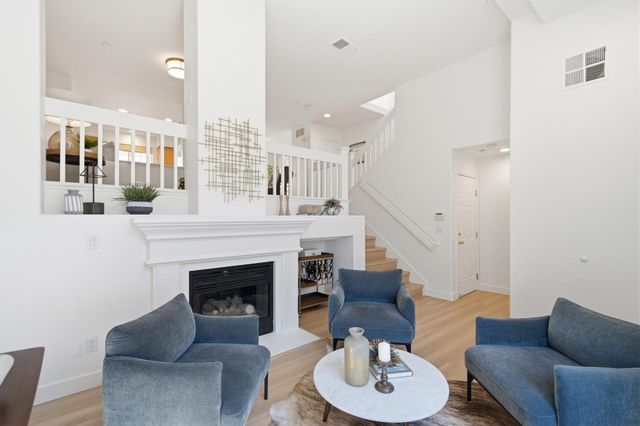 407 Charlott Lane, Redwood City, CA 94063