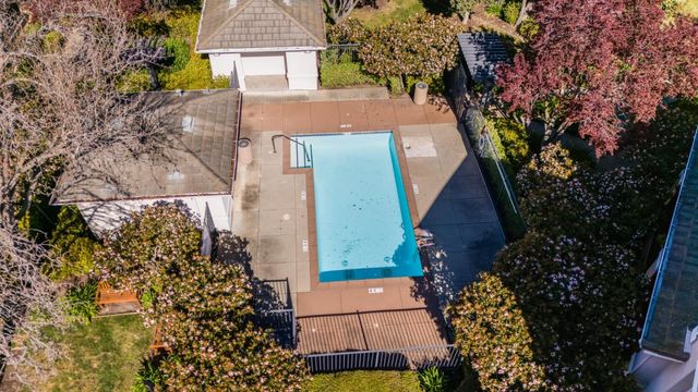 407 Charlott Lane, Redwood City, CA 94063