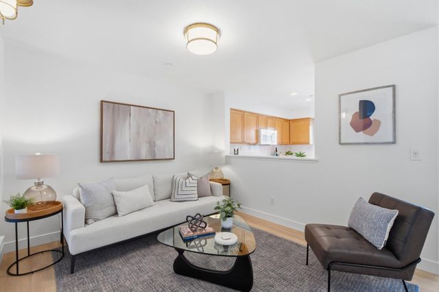 407 Charlott Lane, Redwood City, CA 94063