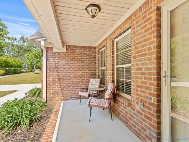804 Charley Patterson Road, New Market, AL 35761
