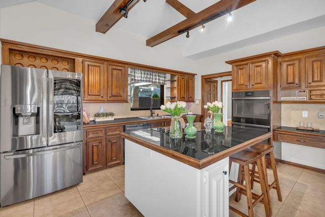 6034 Oak Creek Lane, Spring, TX 77379