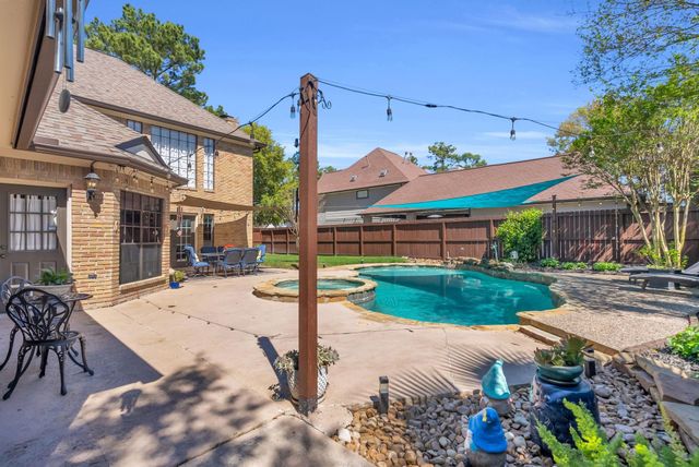 6034 Oak Creek Lane, Spring, TX 77379