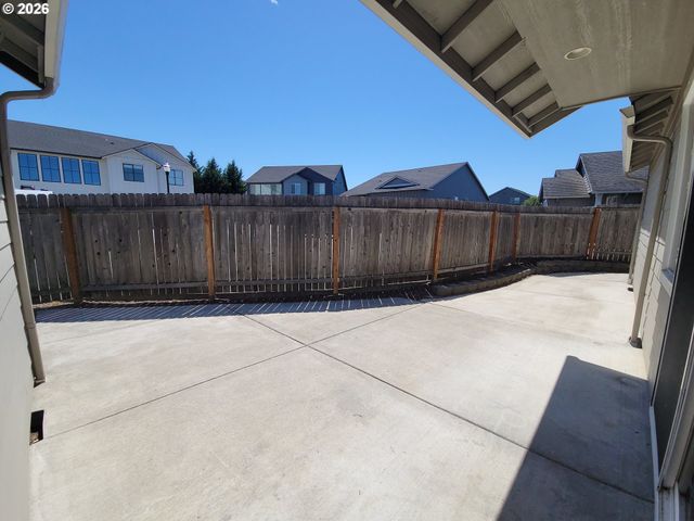 10727 Ne 107TH Way, Vancouver, WA 98662