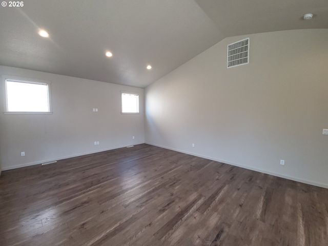 10727 Ne 107TH Way, Vancouver, WA 98662