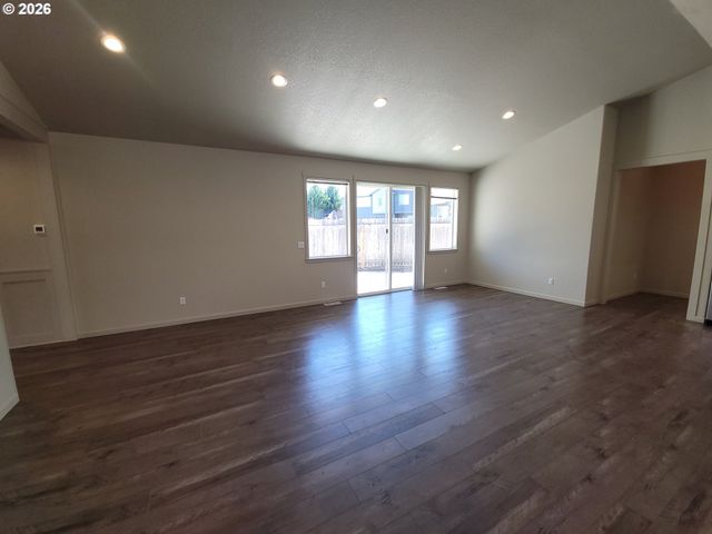 10727 Ne 107TH Way, Vancouver, WA 98662