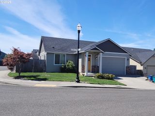 10727 Ne 107TH Way, Vancouver, WA 98662