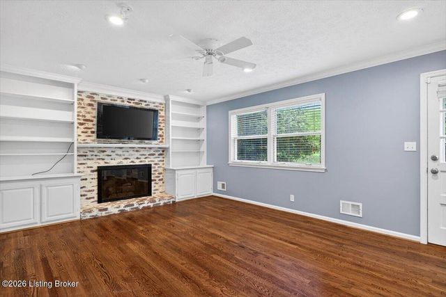 3907 Burning Bush Rd, Louisville, KY 40241