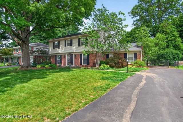 3907 Burning Bush Rd, Louisville, KY 40241