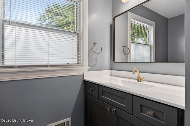3907 Burning Bush Rd, Louisville, KY 40241
