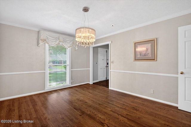 3907 Burning Bush Rd, Louisville, KY 40241