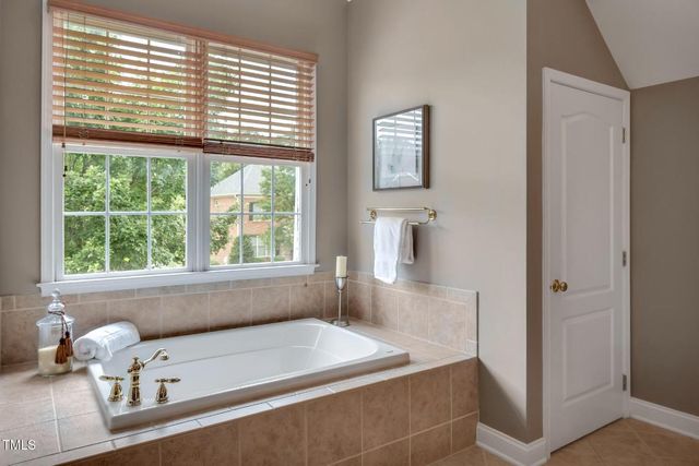 9628 Clubvalley Way, Raleigh, NC 27617