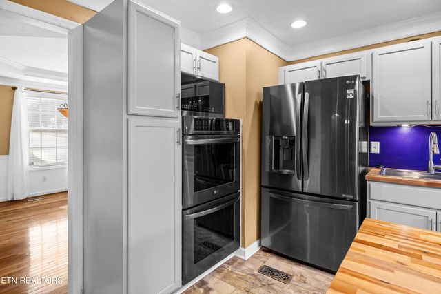 6619 Ruby June Lane, Corryton, TN 37721