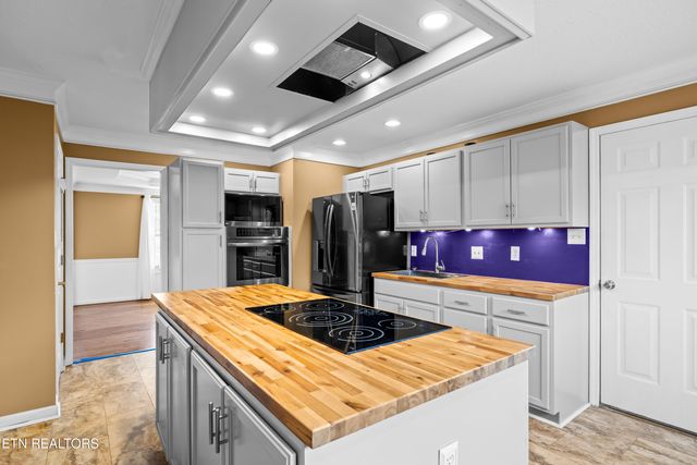 6619 Ruby June Lane, Corryton, TN 37721