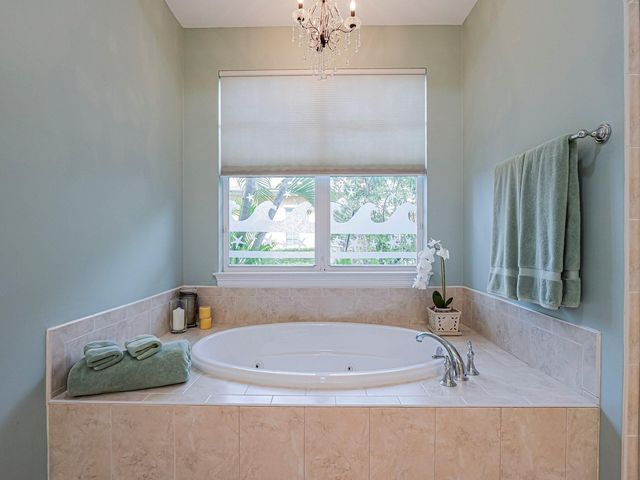 6525 Caicos Ct, Vero Beach, FL 32967