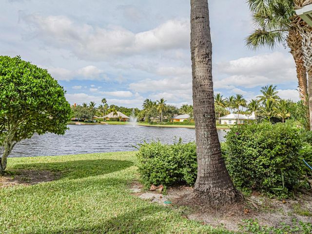 6525 Caicos Ct, Vero Beach, FL 32967