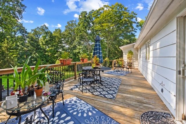 54 Skyview Rd, West Milford Twp., NJ 07480