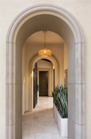 93 Parson Brown, Irvine, CA 92618