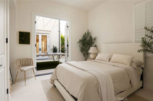 93 Parson Brown, Irvine, CA 92618